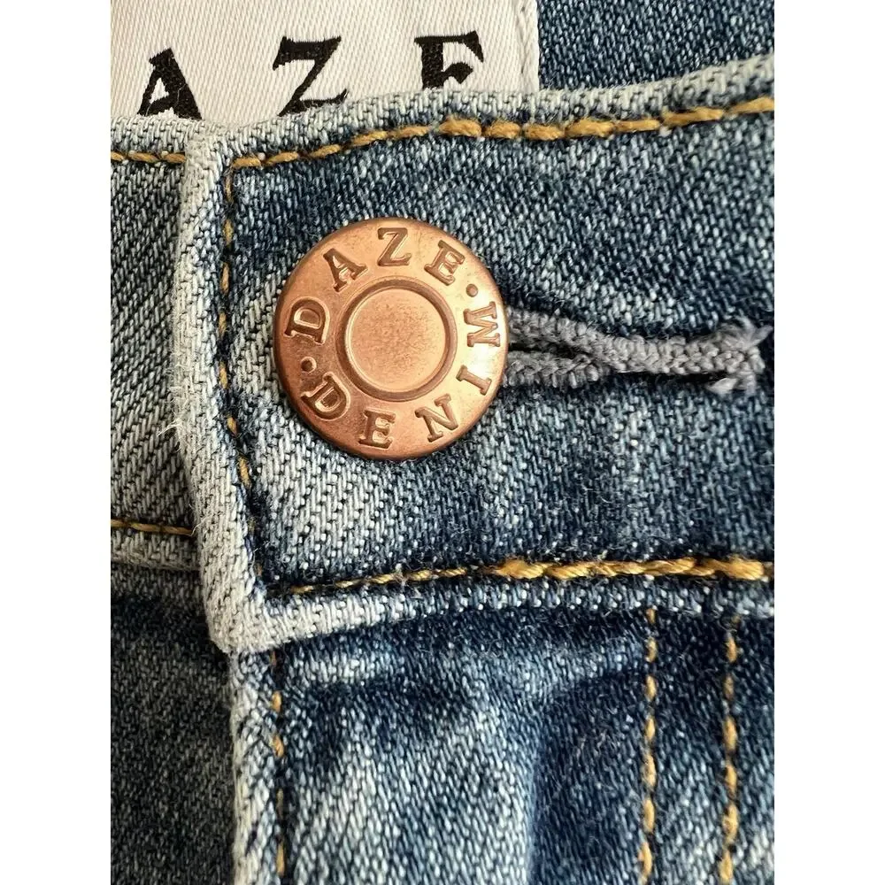 DAZE DENIM Far Out High Rise Wide Leg Cuff Hug Your Body Jeans In Big Break 30 - Picture 8 of 15